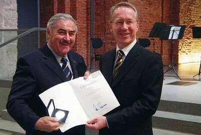 /assets/images/3/zambelli_geschichte_2001_1-b19f7e63.jpg