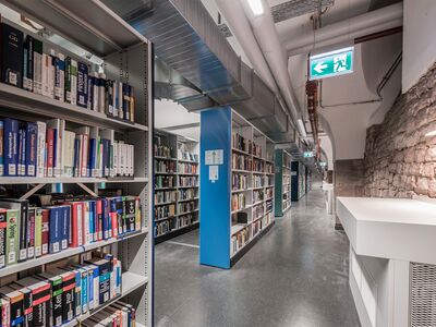 /assets/images/5/Uni_Mannheim_zambelli-fotograf-mannheim360-034_bear-696122cf.jpg