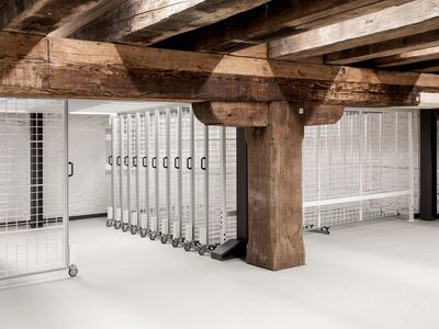 /assets/images/7/Oesterreicher_Stadel_Regensburg_18-05-03_oesterreich_092_bear-cc2v4nb1fq4t0tv.jpg