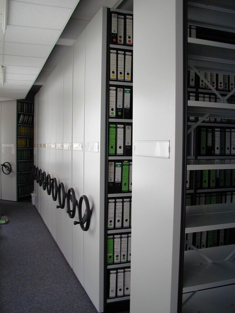 /assets/images/8/Thomas_Philipps-nxgrhk5psz9cekk.jpg
