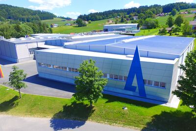 assets/images/8/ZF_HausImWald-8adeae08.jpg