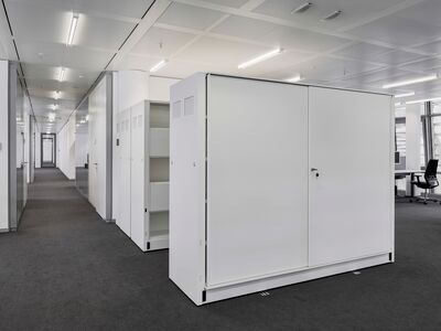 /assets/images/e/Siemens_Muenchen_20160908_0008_bear-b4bc9c79.jpg