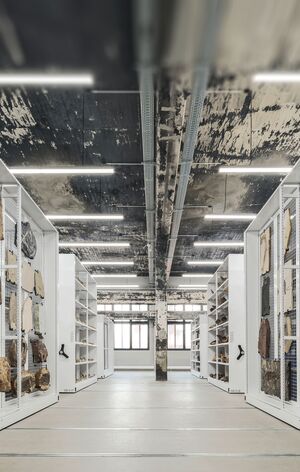 /assets/images/e/Zollverein_Essen_Ruhrmuseum_210514A035_bearbeitet-yrvbmfcedhwbt2h.jpg