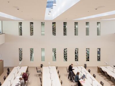 /assets/images/k/Uni_Potsdam_Ebener_6_bear-bqfq4cgk7wkj6ky.jpg
