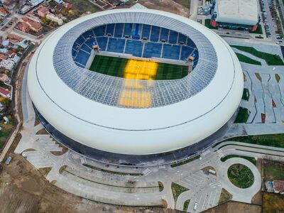 /assets/images/m/PI_Stehfalzprofile_f%C3%BCr_das_Ion-Oblemenco_Stadion_2019-06-12-2n0mk8am74cyn6k.jpg
