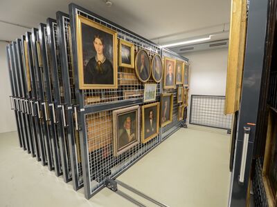 /assets/images/m/Stadtarchiv_Stuttgart_DSC_2499_bear-66kgzf06cs78kp6.jpg