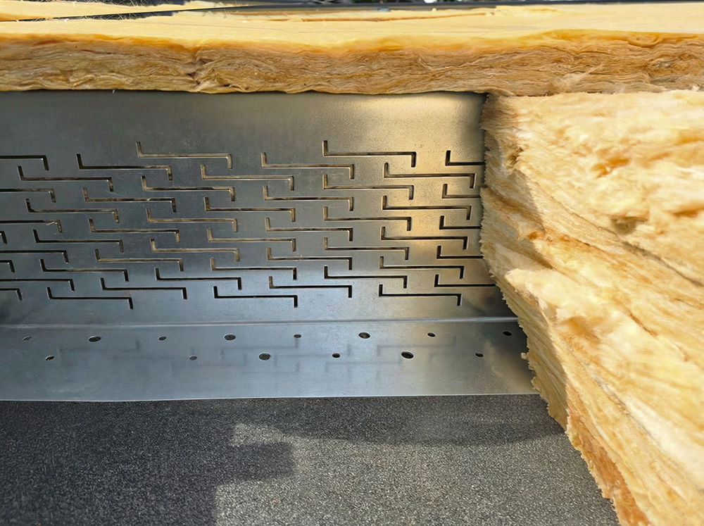 /files/dateien/bilder/Zambelli_Gebaeudehuelle/produkte_thermo-z/RIB-ROOF-Thermo-Z%20Distanzprofil.jpg